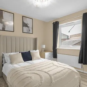  Apartment Serviced - For Families Or Corporate